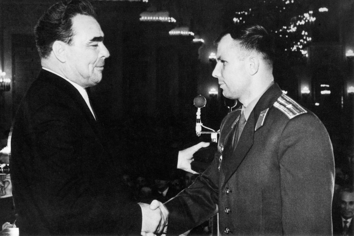 Водочка и коньячок: советский пилот рассказал, что любил пить Брежнев во время полетов