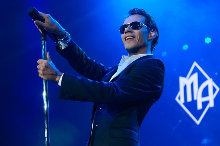 Marc Anthony wil marry much-younger Nadia Ferreira