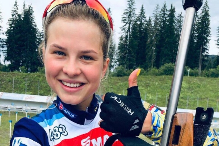 Российская биатлонистка, исключенная из сборной Украины, вернулась в РФ в статусе беженки