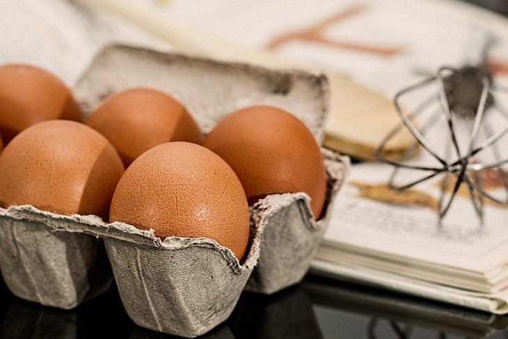 Как необычно приготовить яйца: видеорецепт