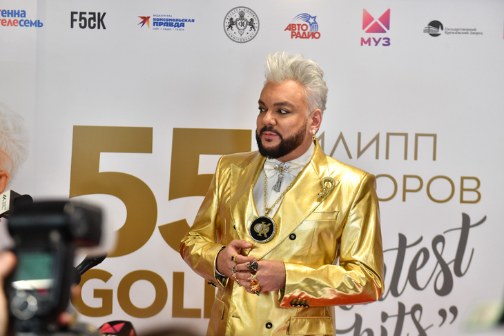 «Не вкладывал в режиссуру номера никакого зла»: Киркоров извинился за танцы на кресте в Кремле