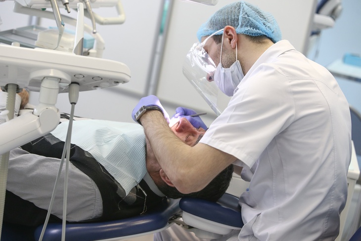 Возник ли дефицит материалов у российских стоматологов из-за санкций
