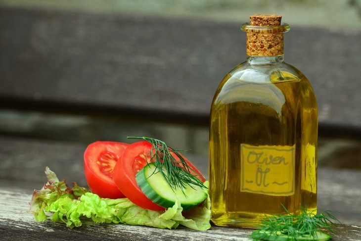 От рака и холестерина: доктор Гандельман показал салат, который он ест каждый день килограммами