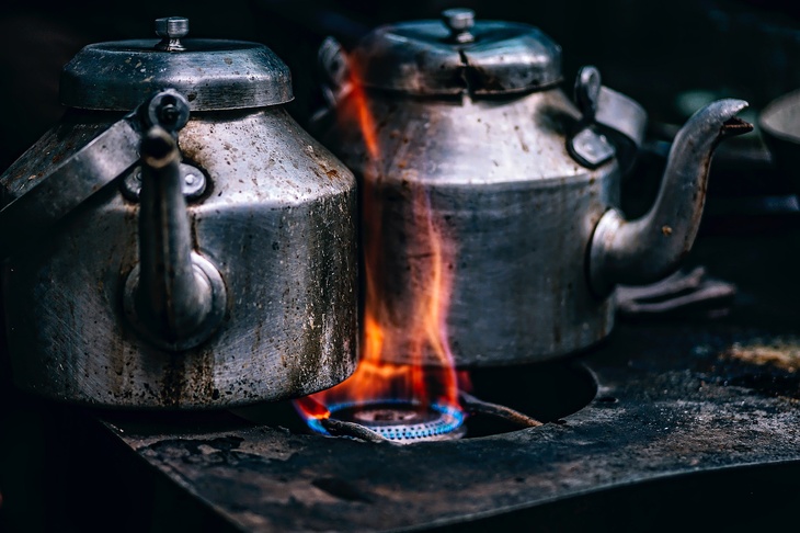 Чтобы не уродовать железной теркой: как отмыть чайник из нержавеющей стали 
