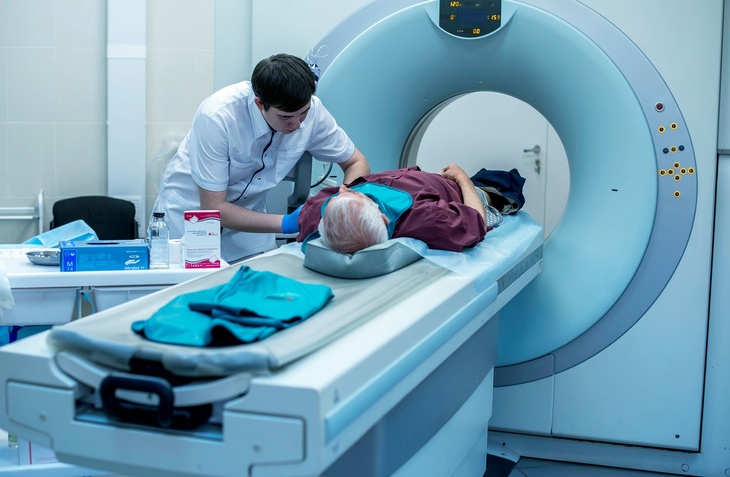 Грозит страшной смертью: врач Мясников назвал главную опасность компьютерной томографии