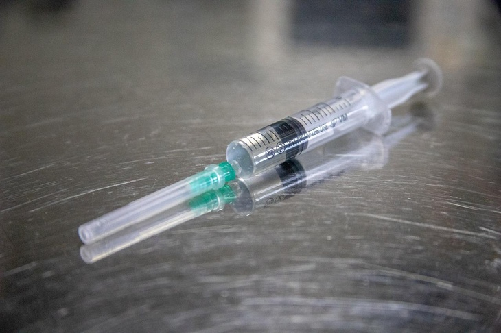 В России есть запас: почему нежелательно использовать опасную вакцину от оспы