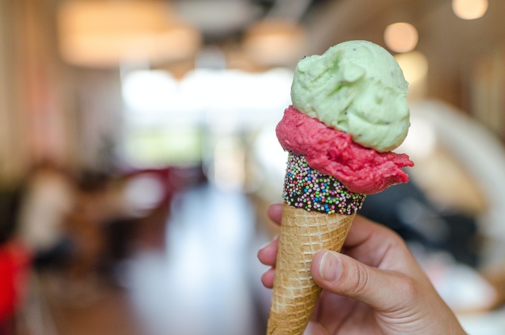 Еда для души: врач Мясников назвал самый безвредный вид мороженого