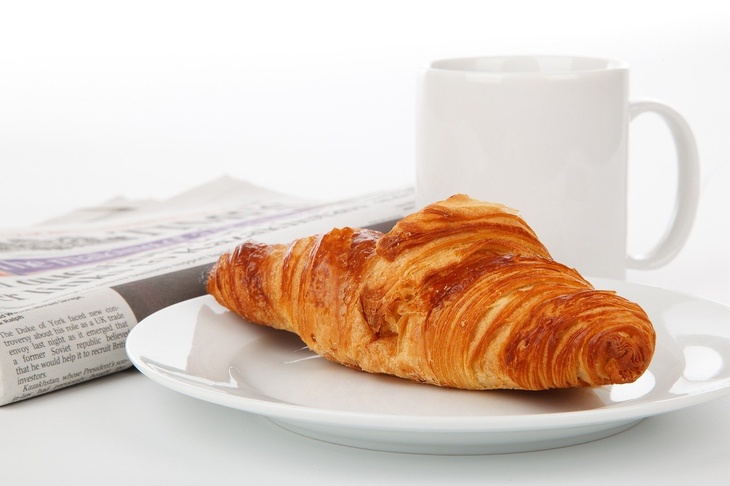 «Завтрак ― наша сила»: врач объяснил, почему важно есть по утрам