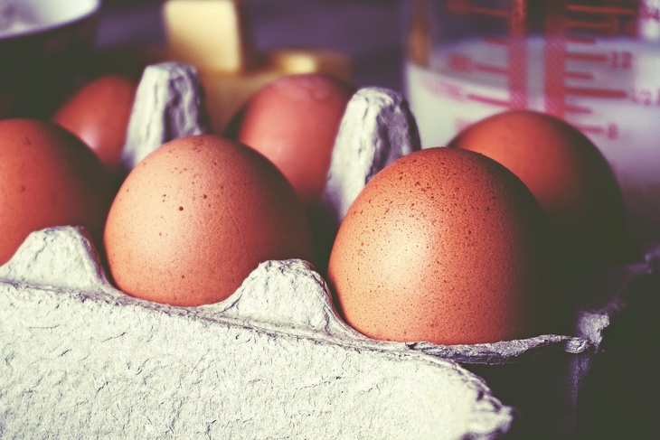 Диетолог объяснила, сколько времени можно хранить яйца