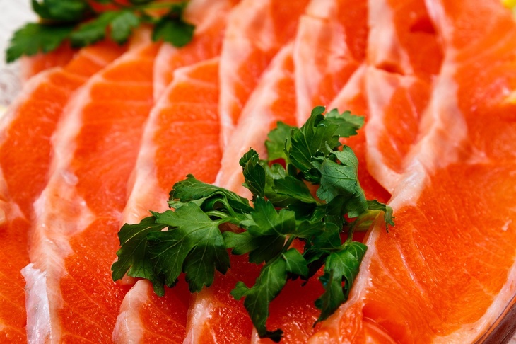 Цены на красную рыбу подскочили в 2,5 раза с начала года